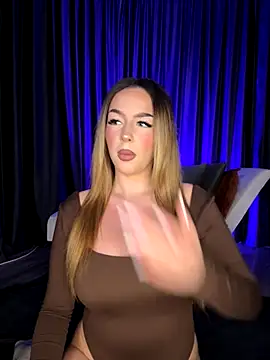 Snapshot of SelenneDream chatting on January 8, 2026, 8:26 pm SelenneDream online show from January 8, 2026, 8:26 pm