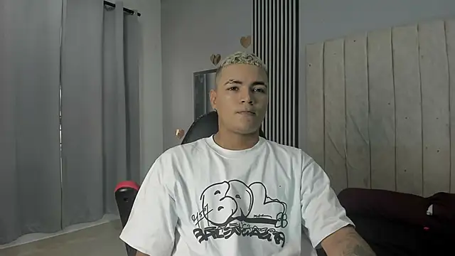 Snapshot of dante_jonss chatting on December 16, 2025, 8:35 pm dante jonss online show from December 16, 2025, 8:35 pm