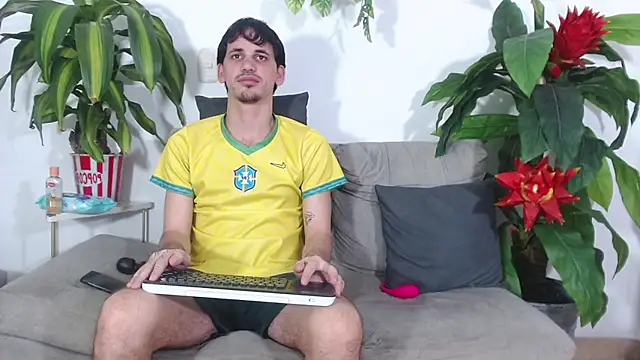 boy Dirty X online show from May 17, 2026, 5:18 am