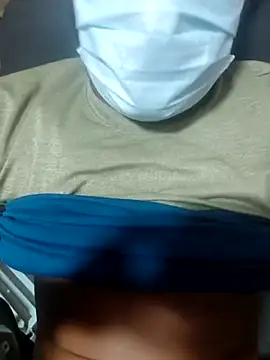 Snapshot of _alexzz1155_ chatting on January 15, 2026, 4:38 am alexzz1155 online show from January 15, 2026, 4:38 am