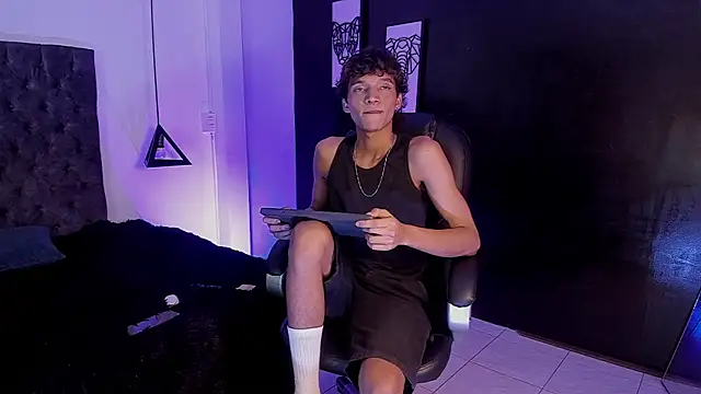 Snapshot of im_ralff chatting on April 9, 2026, 4:14 am im ralff online show from April 9, 2026, 4:14 am