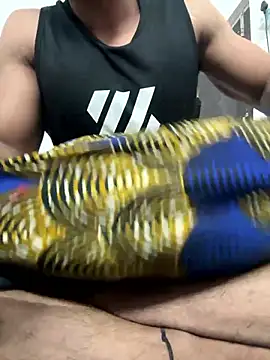 Snapshot of hot_gym_b0y chatting on January 9, 2026, 6:15 pm hot gym b0y online show from January 9, 2026, 6:15 pm