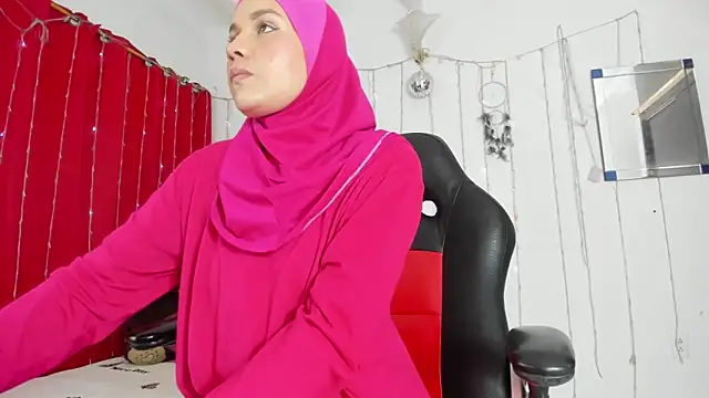 Sara-Maalouf online show from February 3, 2026, 8:36 pm