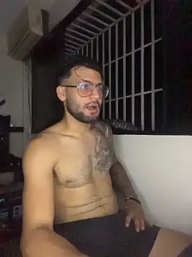 thedragonboyxxx online show from July 5, 2026, 3:44 am