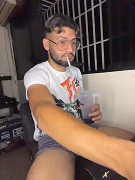 thedragonboyxxx online show from July 8, 2026, 5:52 am