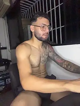 thedragonboyxxx online show from July 5, 2026, 4:19 am