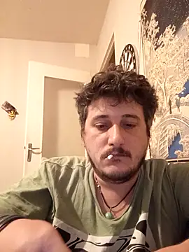 Snapshot of damslebambou1 chatting on April 24, 2026, 11:18 pm damslebambou1 online show from April 24, 2026, 11:18 pm