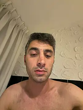 Snapshot of Josedmrx chatting on May 26, 2026, 11:03 pm Josedmrx online show from May 26, 2026, 11:03 pm