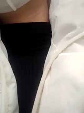 Belinda-686 online show from February 18, 2026, 5:27 am