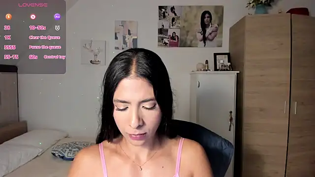 Snapshot of VEROSlen- chatting on February 9, 2026, 2:31 am VEROSlen- online show from February 9, 2026, 2:31 am