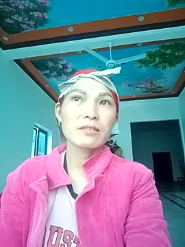 Snapshot of Girl_cutee chatting on December 21, 2025, 7:43 am Girl cutee online show from December 21, 2025, 7:43 am