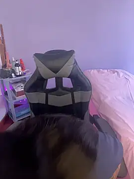 Amyy 1 online show from February 28, 2026, 7:24 pm