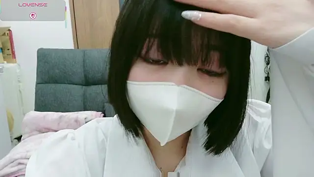 Rui xoxo online show from January 10, 2026, 3:57 am