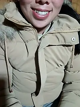 Chloe-ee online show from February 8, 2026, 12:03 pm