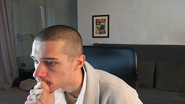 KaydenDrew online show from April 15, 2026, 4:18 am