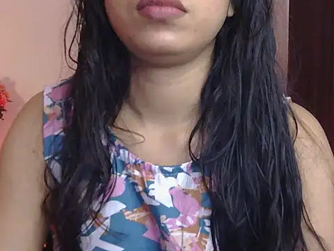 Snapshot of miss_ragni chatting on April 5, 2026, 3:35 am miss ragni online show from April 5, 2026, 3:35 am