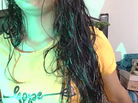 Snapshot of miss_ragni chatting on April 25, 2026, 3:42 am miss ragni online show from April 25, 2026, 3:42 am