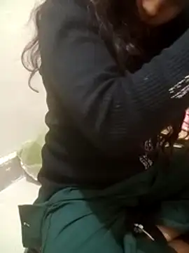 Meenu rani7 online show from January 13, 2026, 1:48 pm