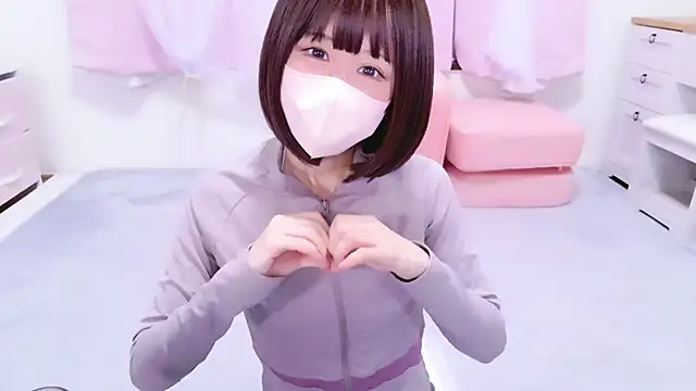 Snapshot of Nazuna_727 chatting on February 7, 2026, 4:31 am Nazuna 727 online show from February 7, 2026, 4:31 am