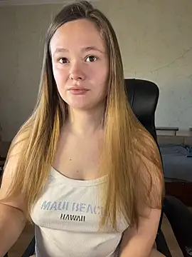CaramelleSugarr online show from May 9, 2026, 4:10 pm