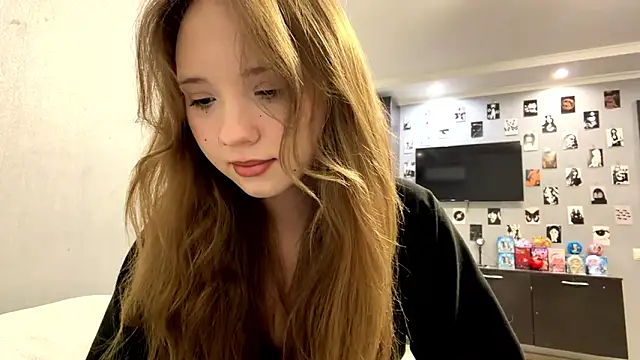 Princessofcashe online show from March 11, 2026, 7:08 pm