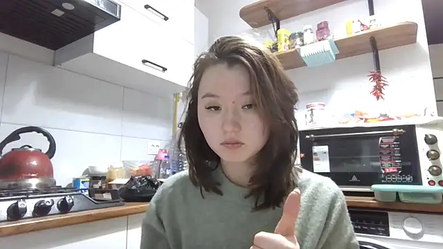 VelmaMaasch online show from December 16, 2025, 2:43 pm