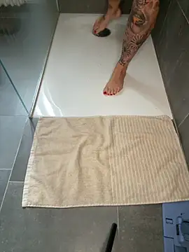 Snapshot of Klarry69 chatting on April 13, 2026, 9:35 am Klarry69 online show from April 13, 2026, 9:35 am