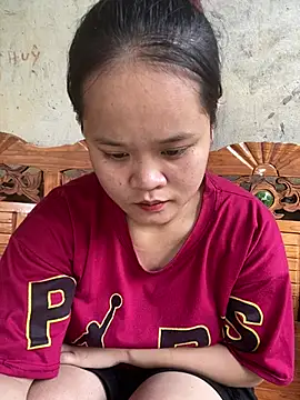 Snapshot of Thanhhuyen001 chatting on January 18, 2026, 4:49 am Thanhhuyen001 online show from January 18, 2026, 4:49 am