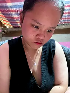 Snapshot of Thanhhuyen001 chatting on December 22, 2025, 4:45 am Thanhhuyen001 online show from December 22, 2025, 4:45 am