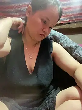 Snapshot of Thanhhuyen001 chatting on December 21, 2025, 5:20 am Thanhhuyen001 online show from December 21, 2025, 5:20 am