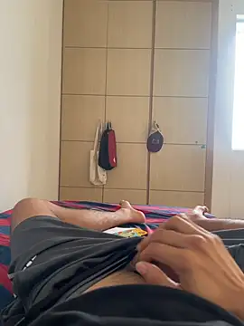 Snapshot of HotWhisper22 chatting on February 20, 2026, 12:07 pm HotWhisper22 online show from February 20, 2026, 12:07 pm