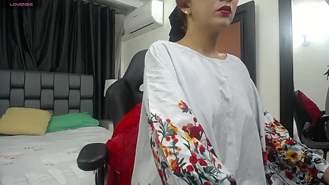 kyra jeet online show from March 6, 2026, 12:44 pm