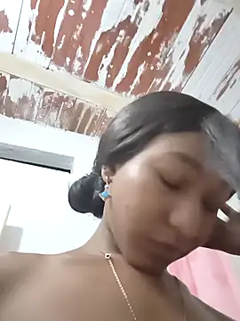 Snapshot of litte_ebonyx chatting on February 13, 2026, 5:13 pm litte ebonyx online show from February 13, 2026, 5:13 pm