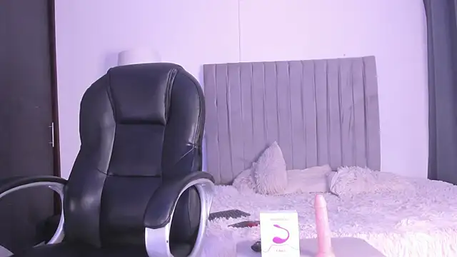 Snapshot of im_thomass chatting on February 12, 2026, 12:38 pm im thomass online show from February 12, 2026, 12:38 pm