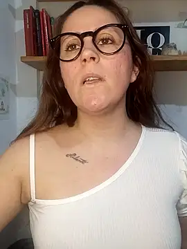 SofiEsteves online show from May 27, 2026, 3:19 pm