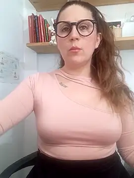 SofiEsteves online show from May 14, 2026, 4:48 pm