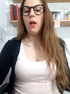 SofiEsteves online show from April 22, 2026, 2:57 pm