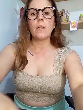 Snapshot of SofiEsteves chatting on January 16, 2026, 2:10 pm SofiEsteves online show from January 16, 2026, 2:10 pm