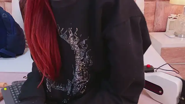 ScarlettFoox online show from February 26, 2026, 12:05 pm