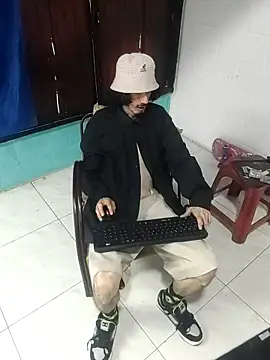 sk8-boy online show from February 13, 2026, 1:00 pm