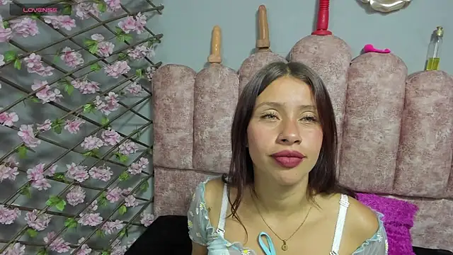 Snapshot of cloyks chatting on April 11, 2026, 3:36 am cloyks online show from April 11, 2026, 3:36 am