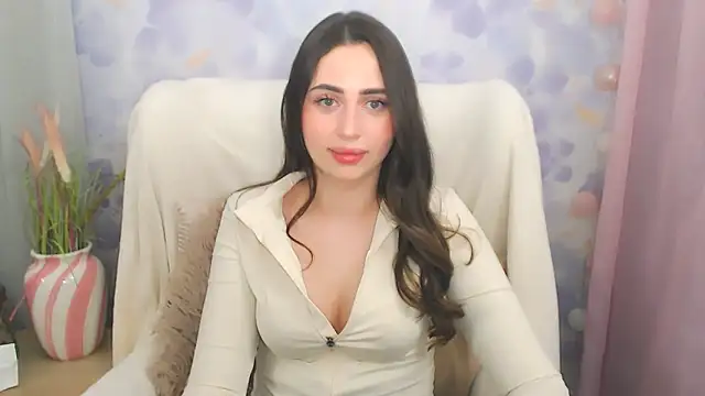 Snapshot of LarissaSweet21 chatting on April 26, 2026, 7:33 pm LarissaSweet21 online show from April 26, 2026, 7:33 pm