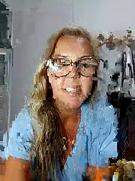 Snapshot of Pamelamilf chatting on January 8, 2026, 6:14 pm Pamelamilf online show from January 8, 2026, 6:14 pm