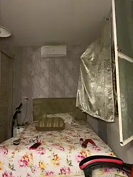 Snapshot of Kacaah chatting on February 14, 2026, 6:13 am Kacaah online show from February 14, 2026, 6:13 am