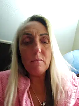theblondecocklover online show from May 30, 2026, 12:17 am