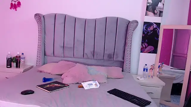 sexy abby01 online show from February 20, 2026, 8:55 pm