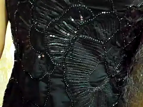 Snapshot of DimondGirl_ chatting on March 13, 2026, 6:35 pm DimondGirl online show from March 13, 2026, 6:35 pm