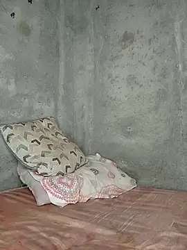 Kaoz 69  online show from February 15, 2026, 9:03 pm