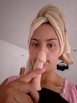 DulceTentacion12 online show from December 22, 2025, 7:47 pm