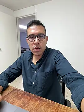 AdrianGarcia89 online show from June 4, 2026, 1:21 am